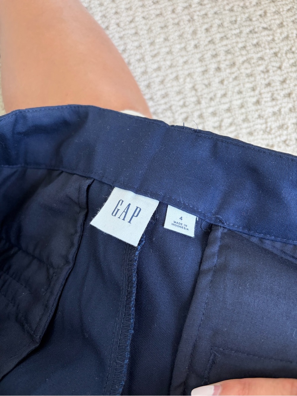 Gap Wide Leg High-Rise Trousers in Navy - Picture 4 of 5